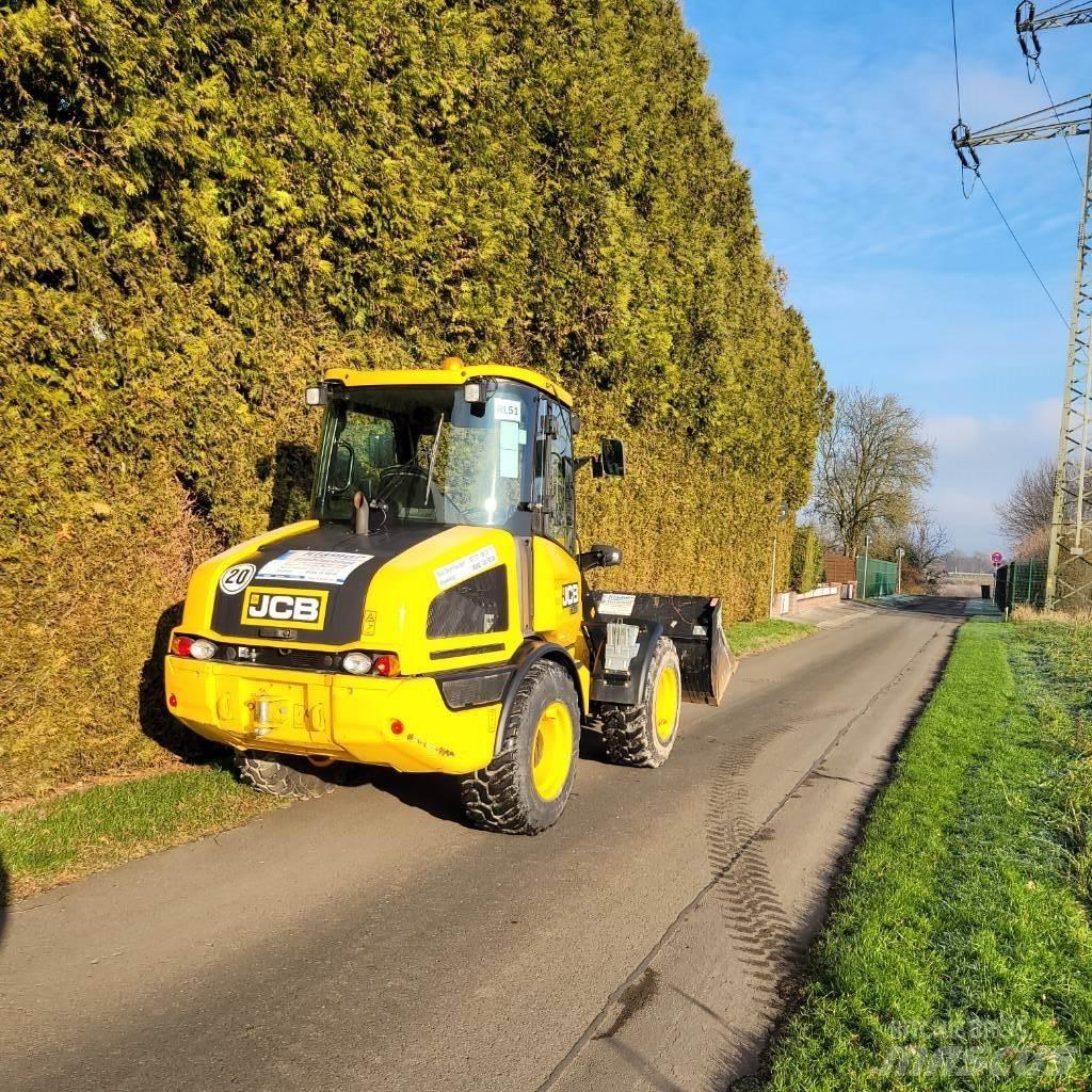 JCB 407 Naudoti ratiniai krautuvai