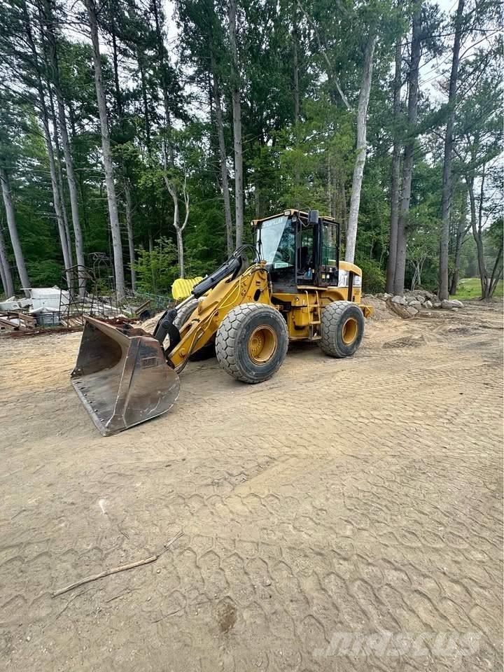 CAT 930 G Naudoti ratiniai krautuvai
