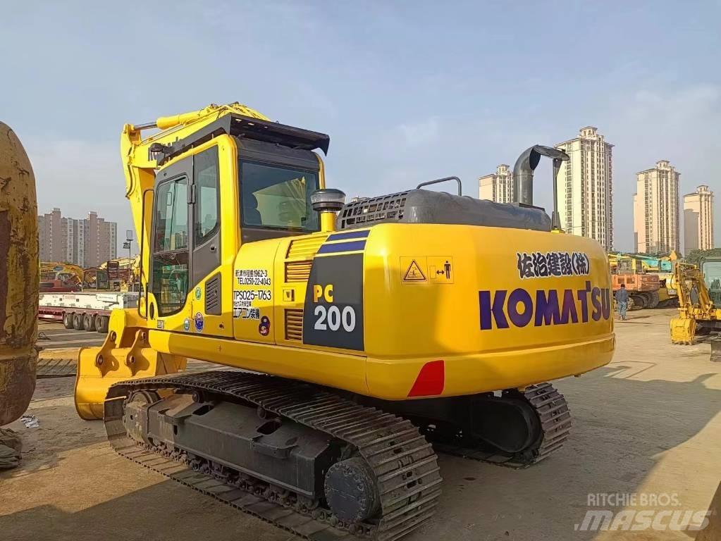 Komatsu pc200-8 Vikšriniai ekskavatoriai