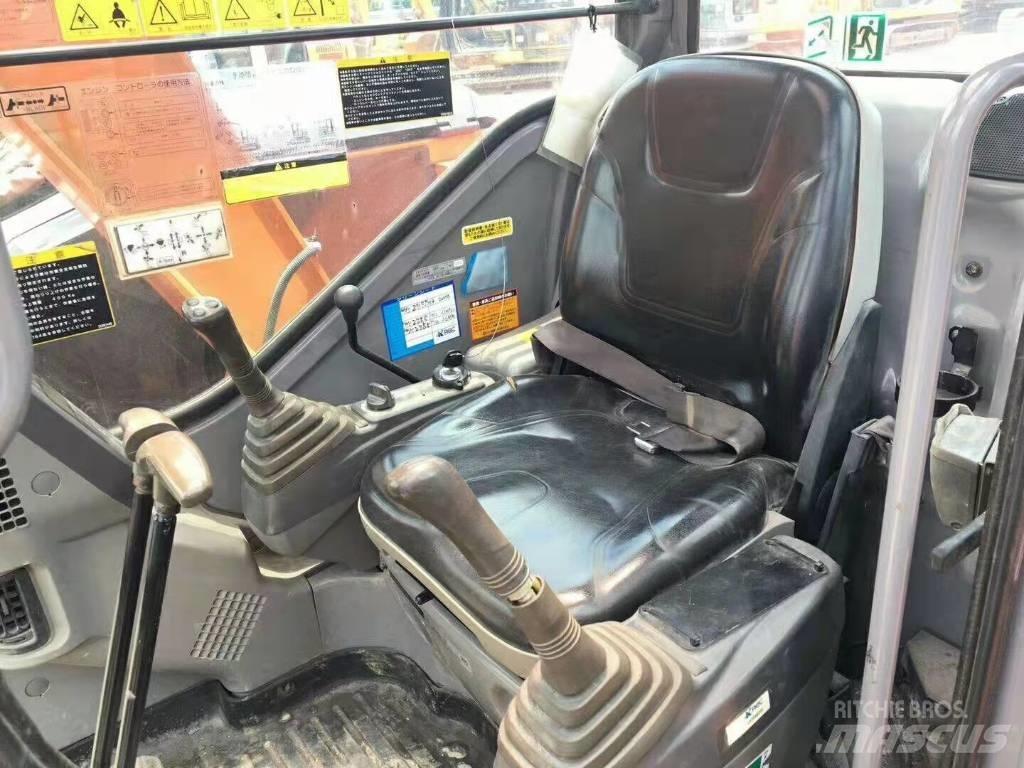 Hitachi ZX75 Vikšriniai ekskavatoriai