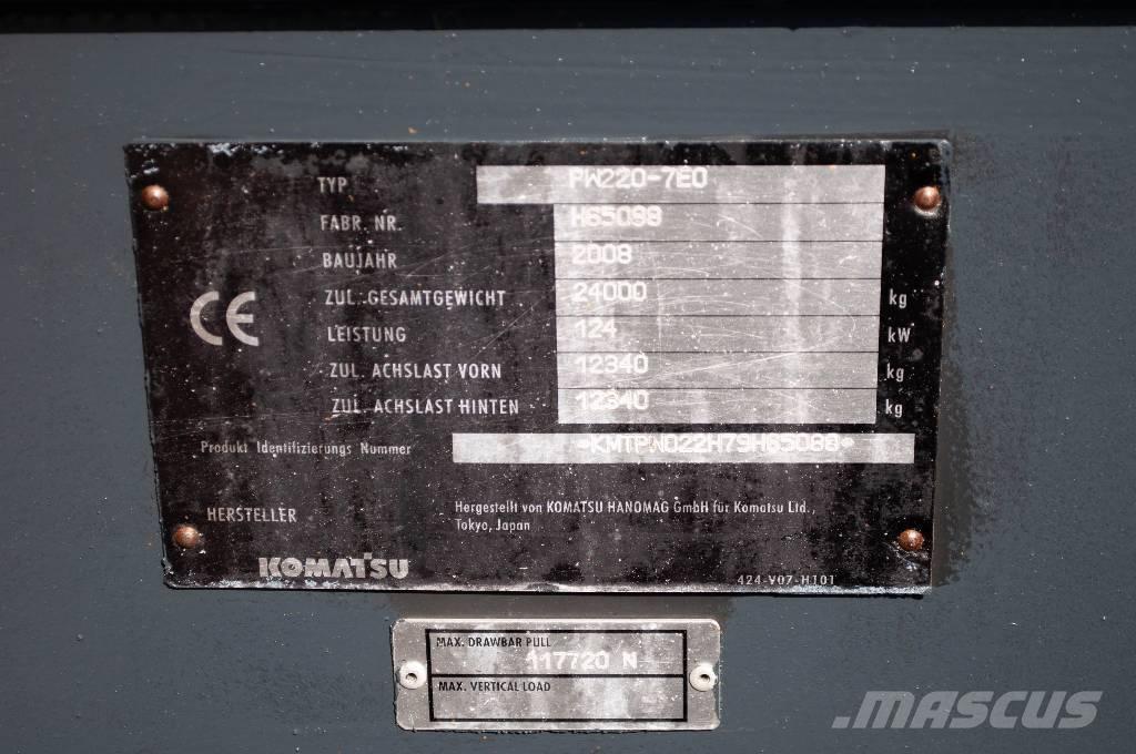 Komatsu PW 220-7 Ratiniai ekskavatoriai