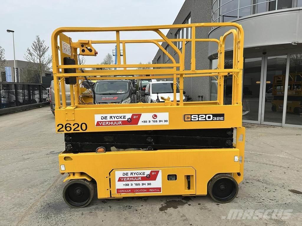 JCB S2032E Kiti keltuvai ir platformos