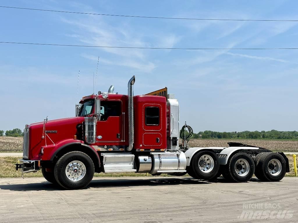 Kenworth T 800 Naudoti vilkikai
