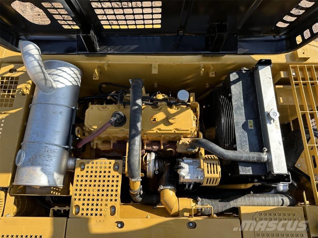CAT 325C Vikšriniai ekskavatoriai