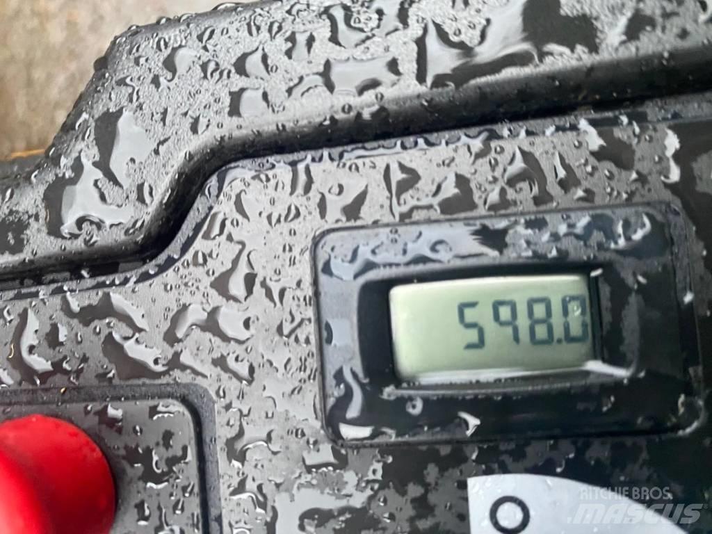 Hustler RAPTOR MOWER Sodo traktoriukai-vejapjovės