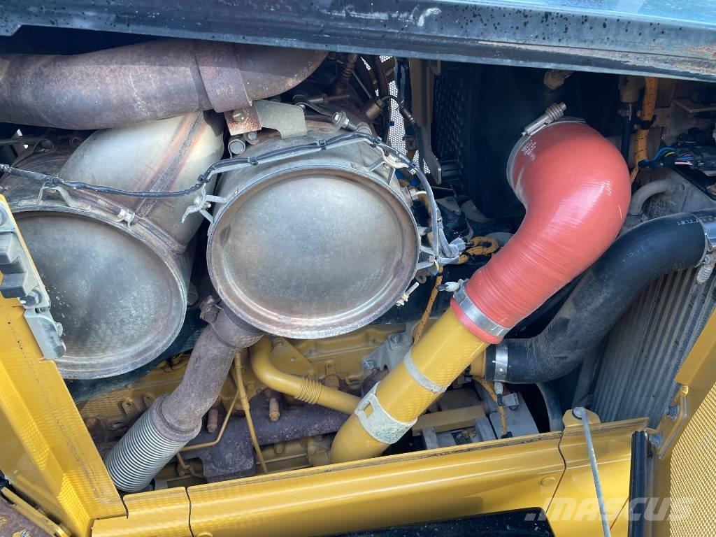 CAT D 5 LGP Vikšriniai buldozeriai