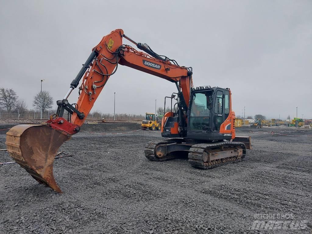 Develon DX 140 LCR-5 Vikšriniai ekskavatoriai