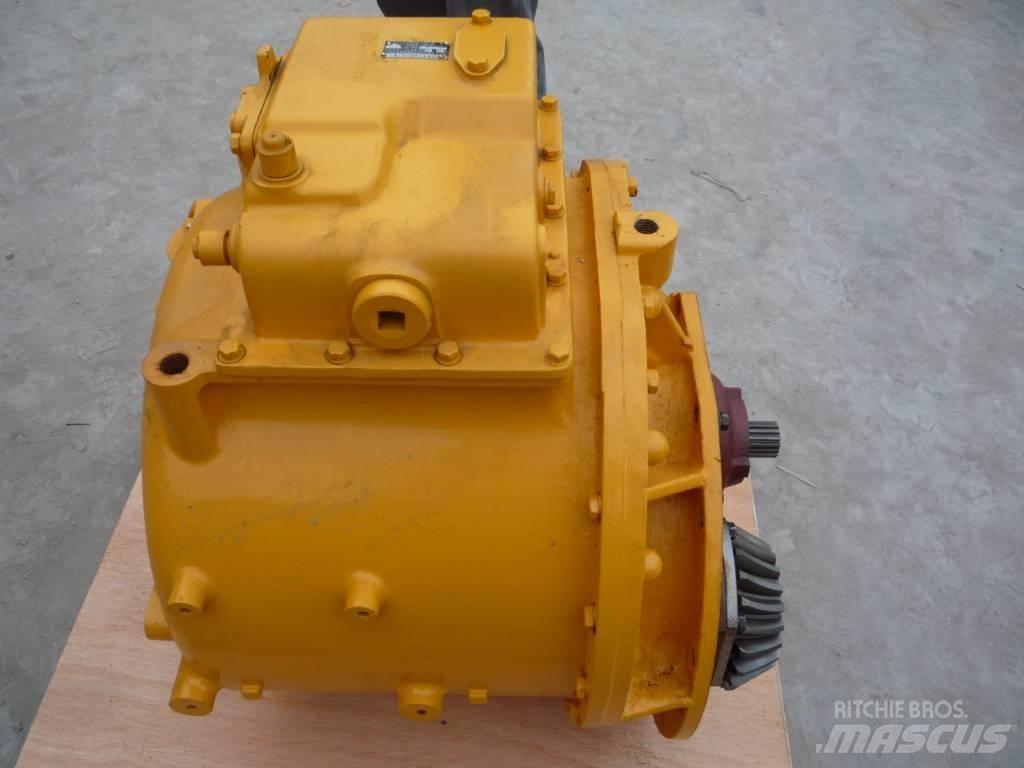 Komatsu D85A-21 Transmisijos