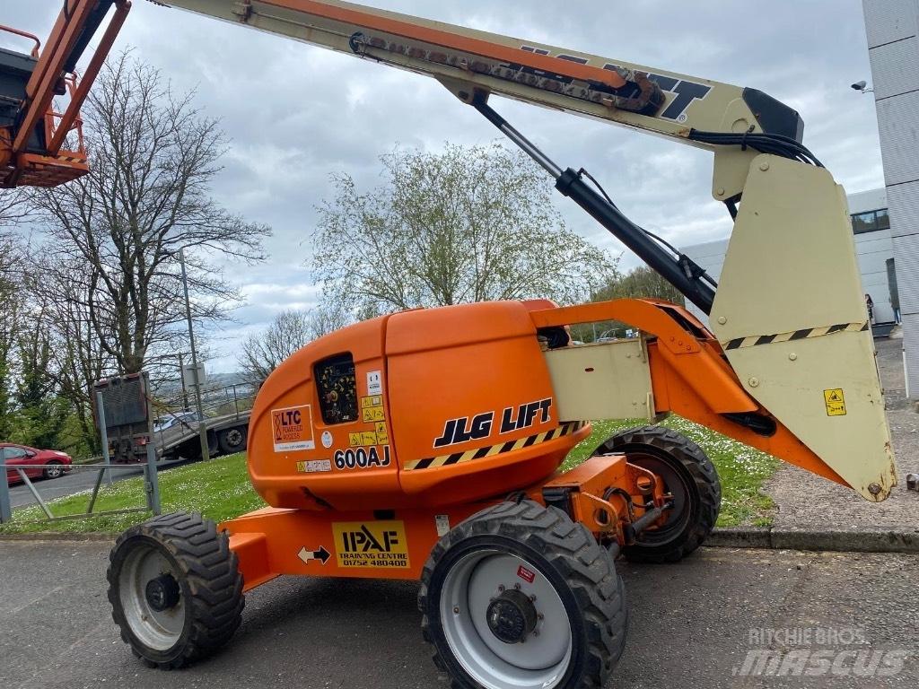 JLG 600 AJ Alkūniniai keltuvai