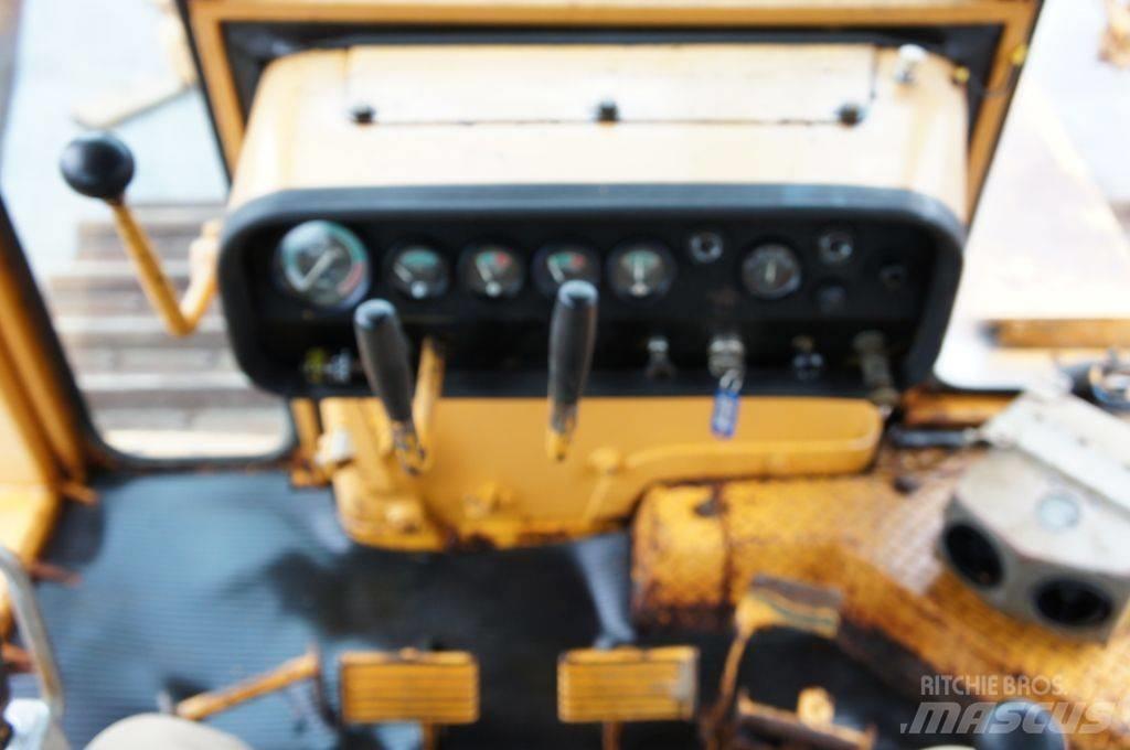 Komatsu D155A-1 Buldozeriai