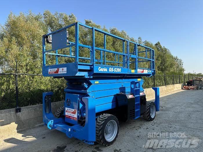 Genie GS5390RT Žirkliniai keltuvai