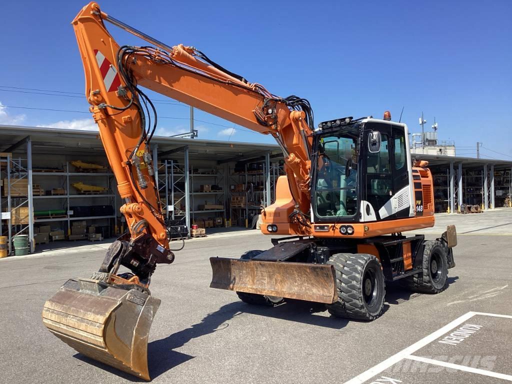 Komatsu PW 148-11 Ratiniai ekskavatoriai