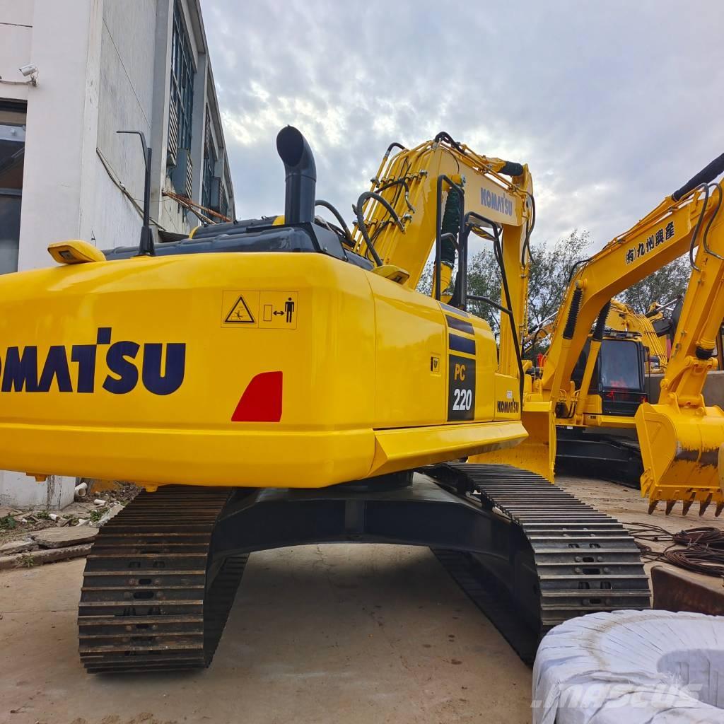 Komatsu PC 220 Vikšriniai ekskavatoriai