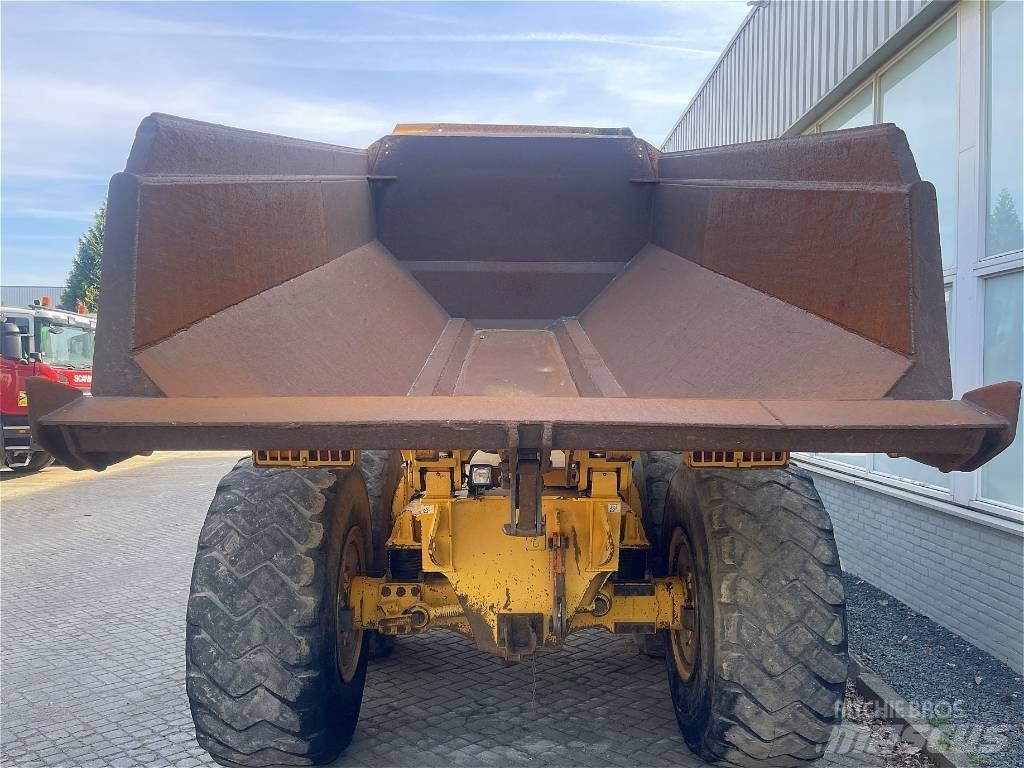 Volvo A25E Karjeriniai savivarčiai