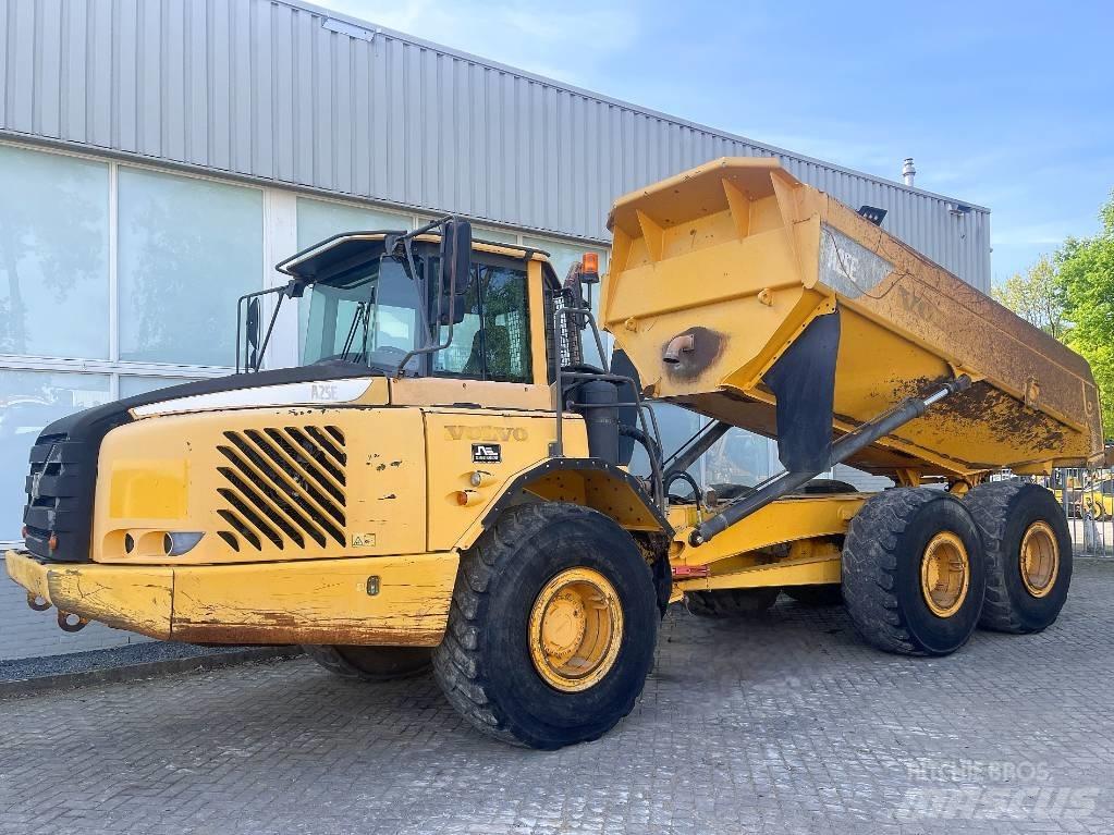 Volvo A25E Karjeriniai savivarčiai