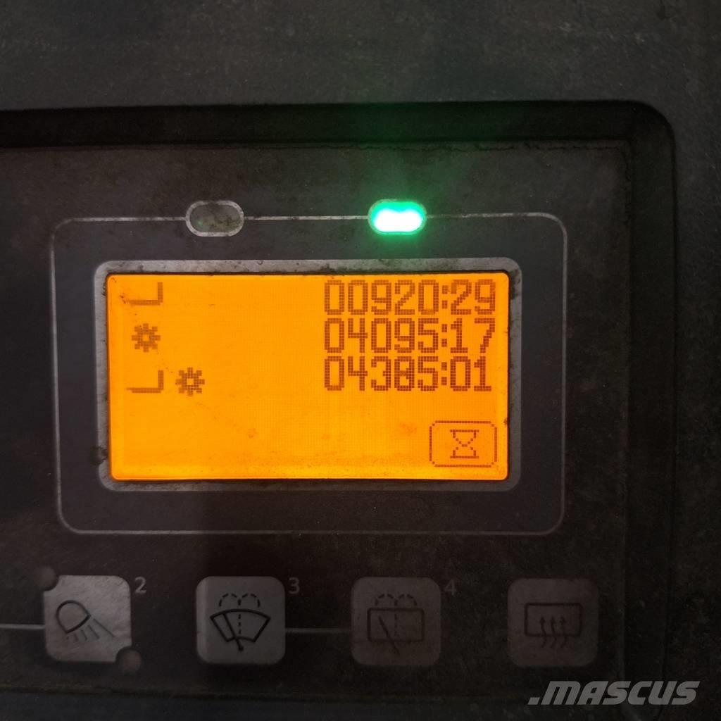 Toyota 8FBMT35 Elektriniai šakiniai krautuvai