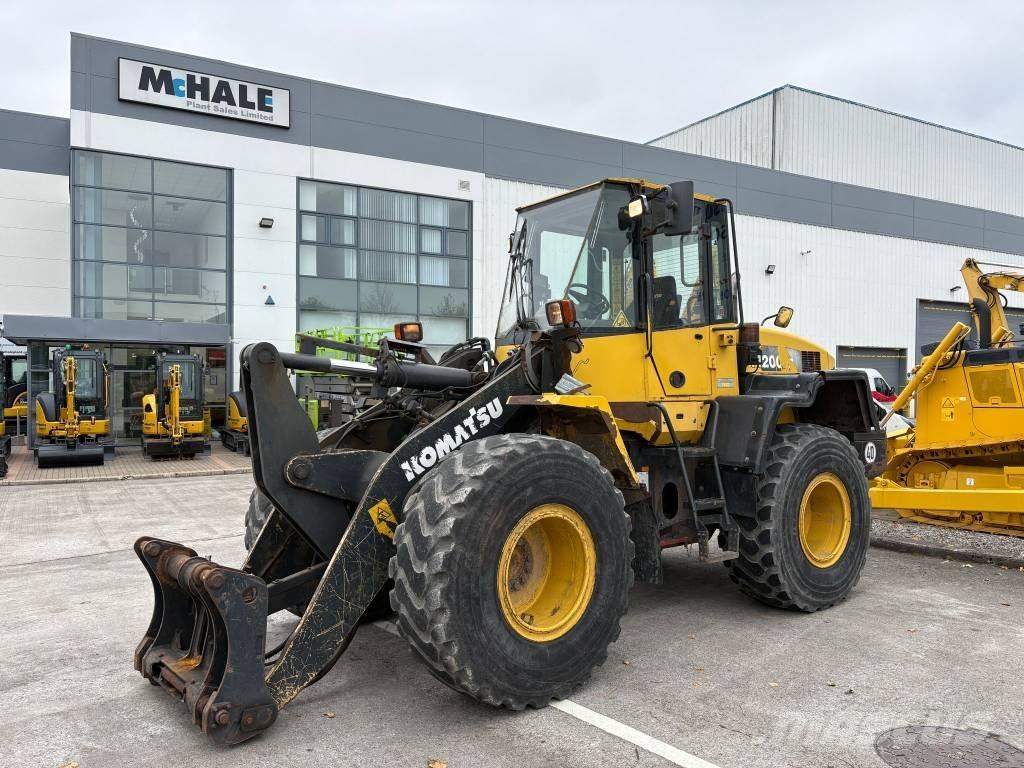 Komatsu WA200-6 Naudoti ratiniai krautuvai