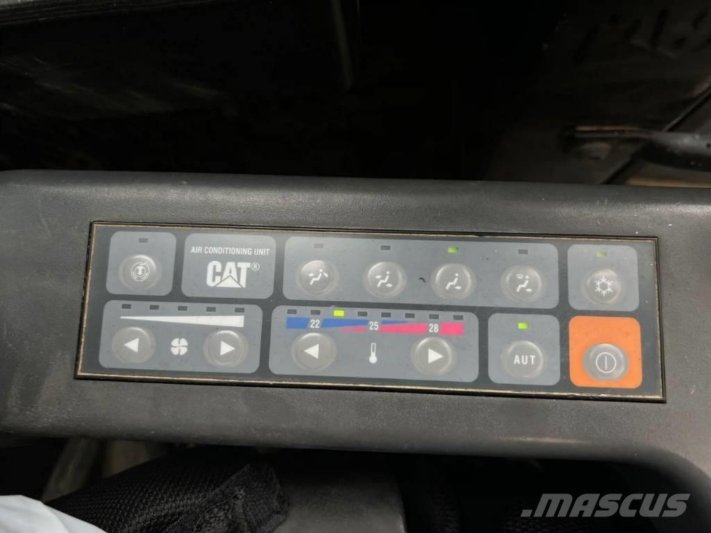CAT 321D LCR Vikšriniai ekskavatoriai