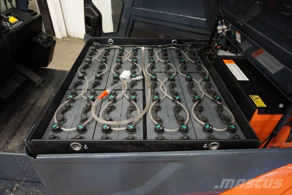 Toyota 8FBMT35 Elektriniai šakiniai krautuvai