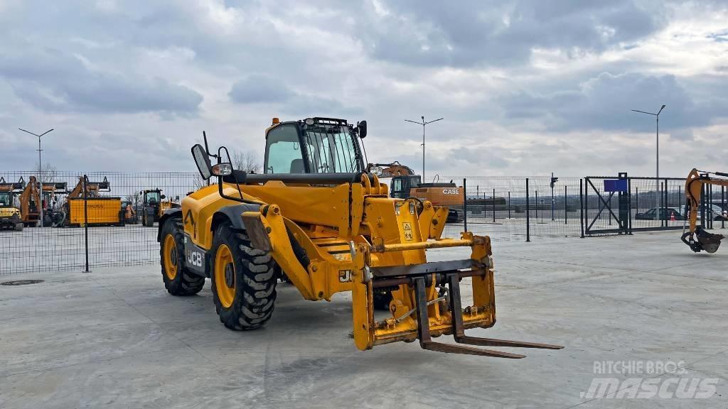 JCB 540-140 Teleskopiniai krautuvai