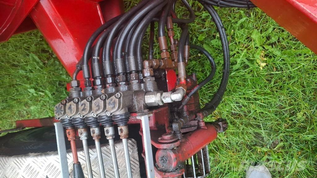 Omme 1650 EBZ Ant priekabų montuojamos kėlimo platformos
