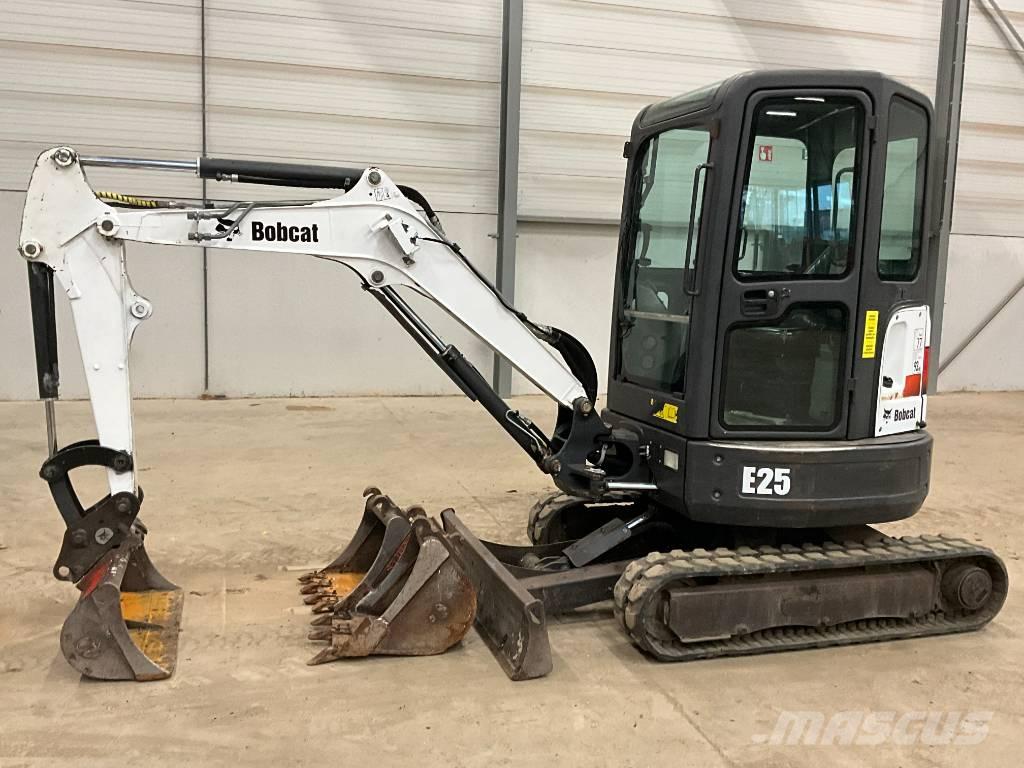 Bobcat E 25 Mini ekskavatoriai < 7 t