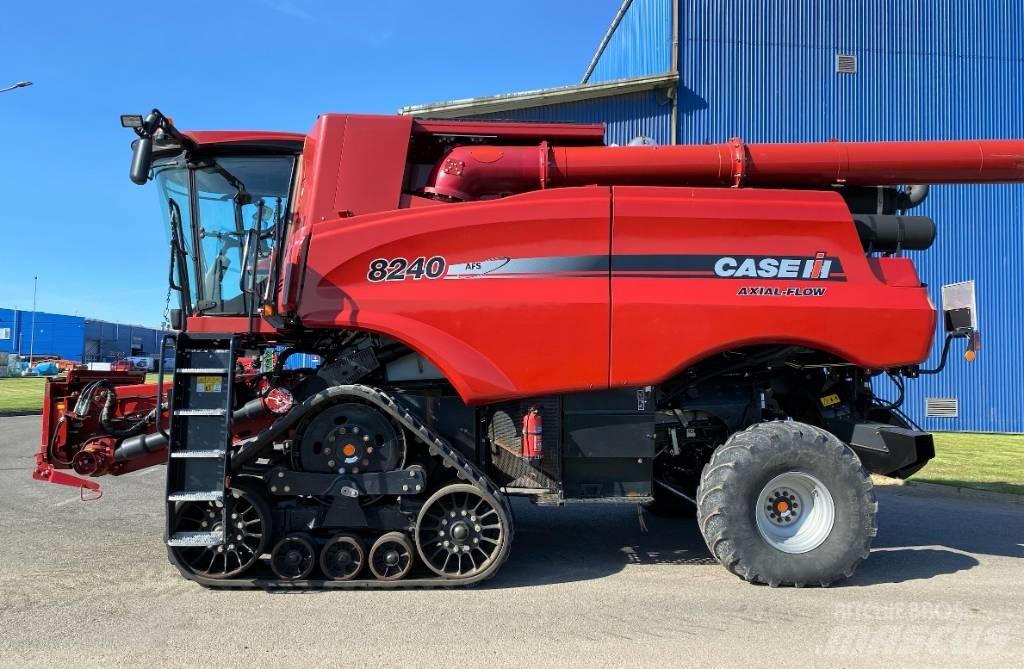Case IH 8240 Derliaus nuėmimo kombainai
