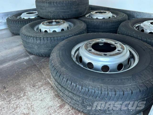 Iveco Daily Krovininiai furgonai