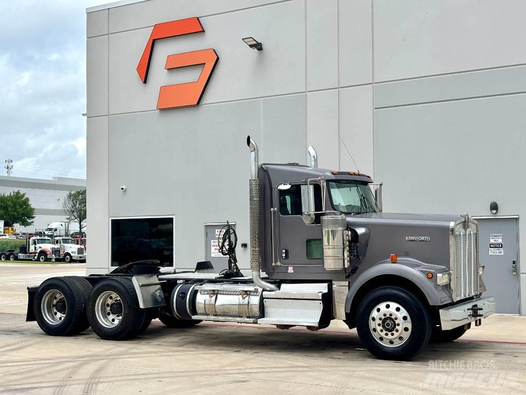 Kenworth W 900 Naudoti vilkikai