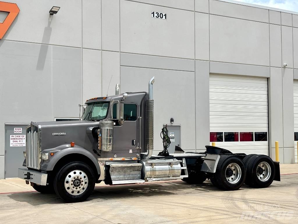 Kenworth W 900 Naudoti vilkikai
