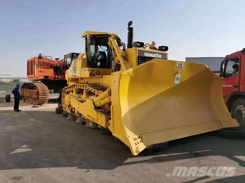 Komatsu d375a Vikšriniai buldozeriai