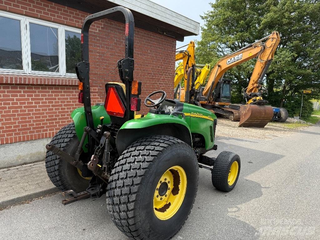 John Deere 4520 Naudoti kompaktiški traktoriai