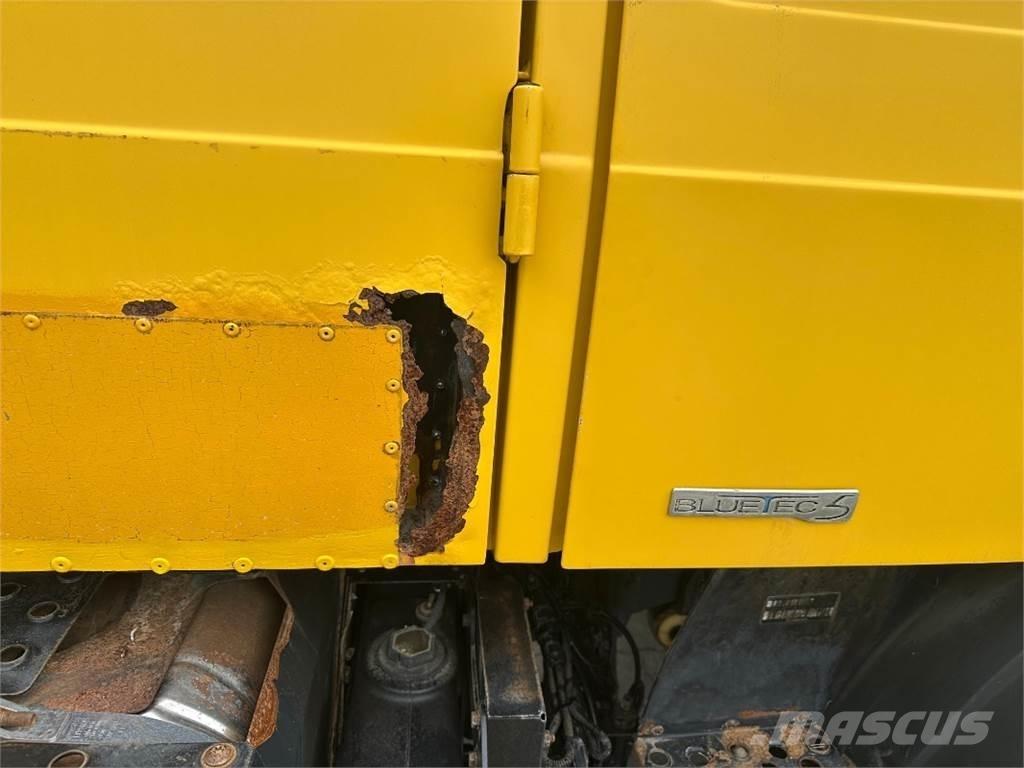 MB Trac U 4000 Traktoriai