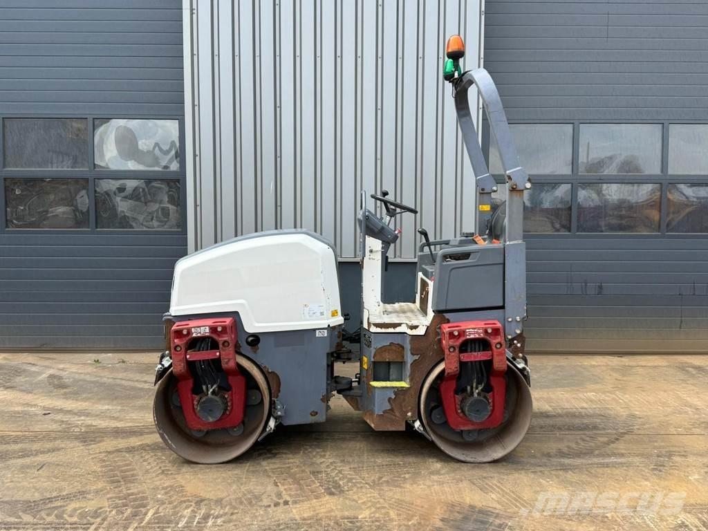 Dynapac CC1200 Porinių būgnų volai
