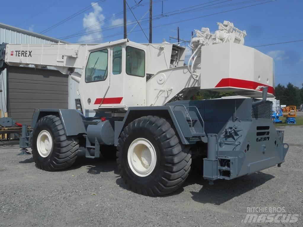 Terex RT 450 Neapdoroto reljefo kranai