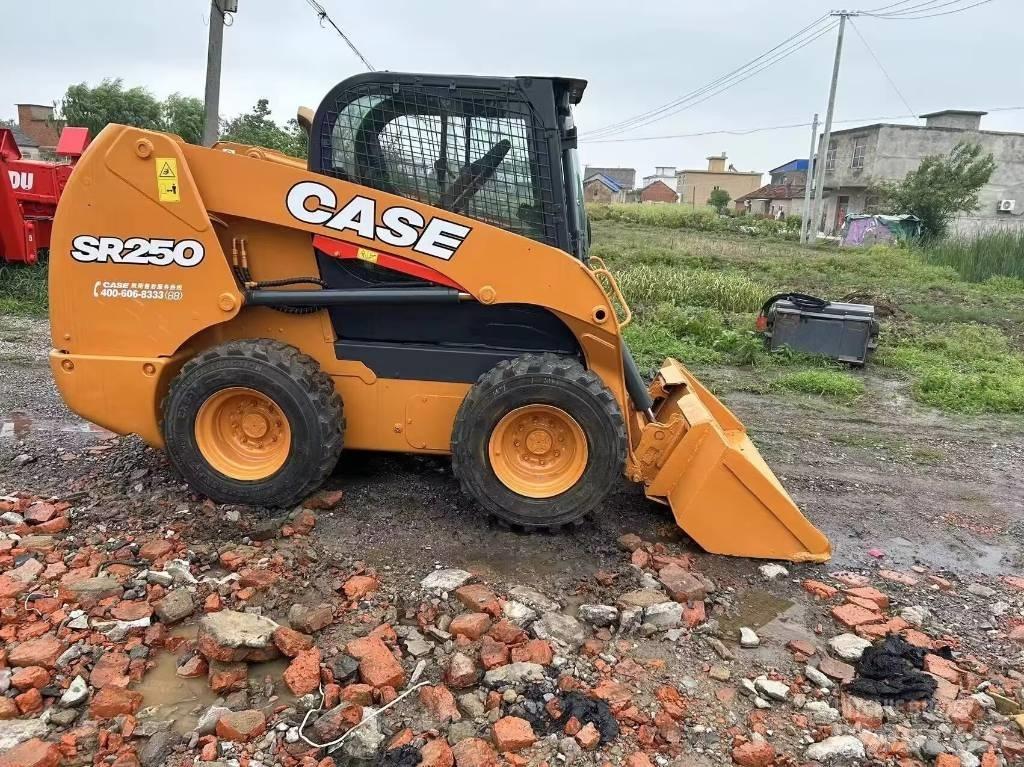 CASE SR 250 Krautuvai su šoniniu pasukimu