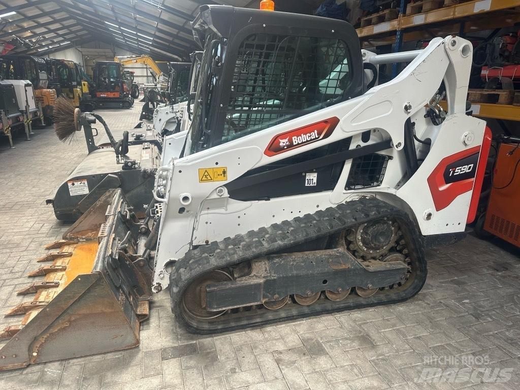 Bobcat T 590 Krautuvai su šoniniu pasukimu