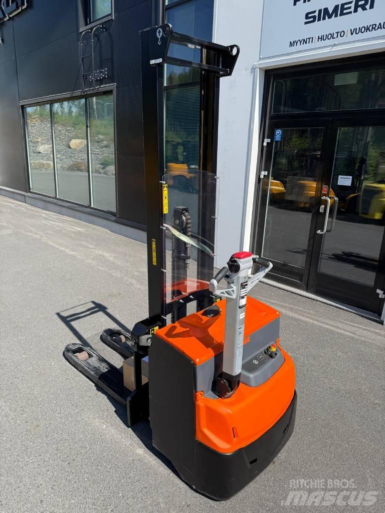 Rocla SWS12L Rankiniai vėžimėliai