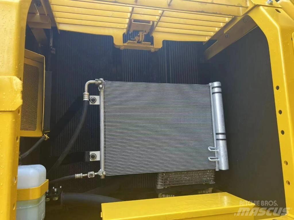 Komatsu PC 130 Vikšriniai ekskavatoriai
