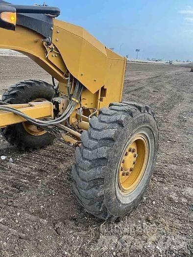 CAT 140M2 Greideriai
