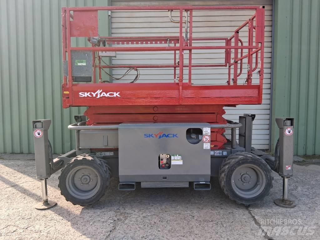 SkyJack SJ 6832 RT Žirkliniai keltuvai