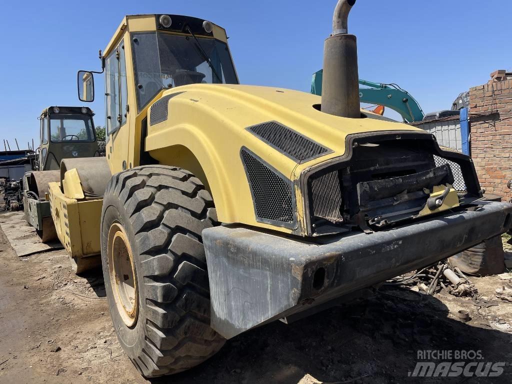 Bomag 226-4 Vieno būgno volai