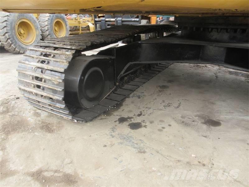 CAT 320 B L Vikšriniai ekskavatoriai