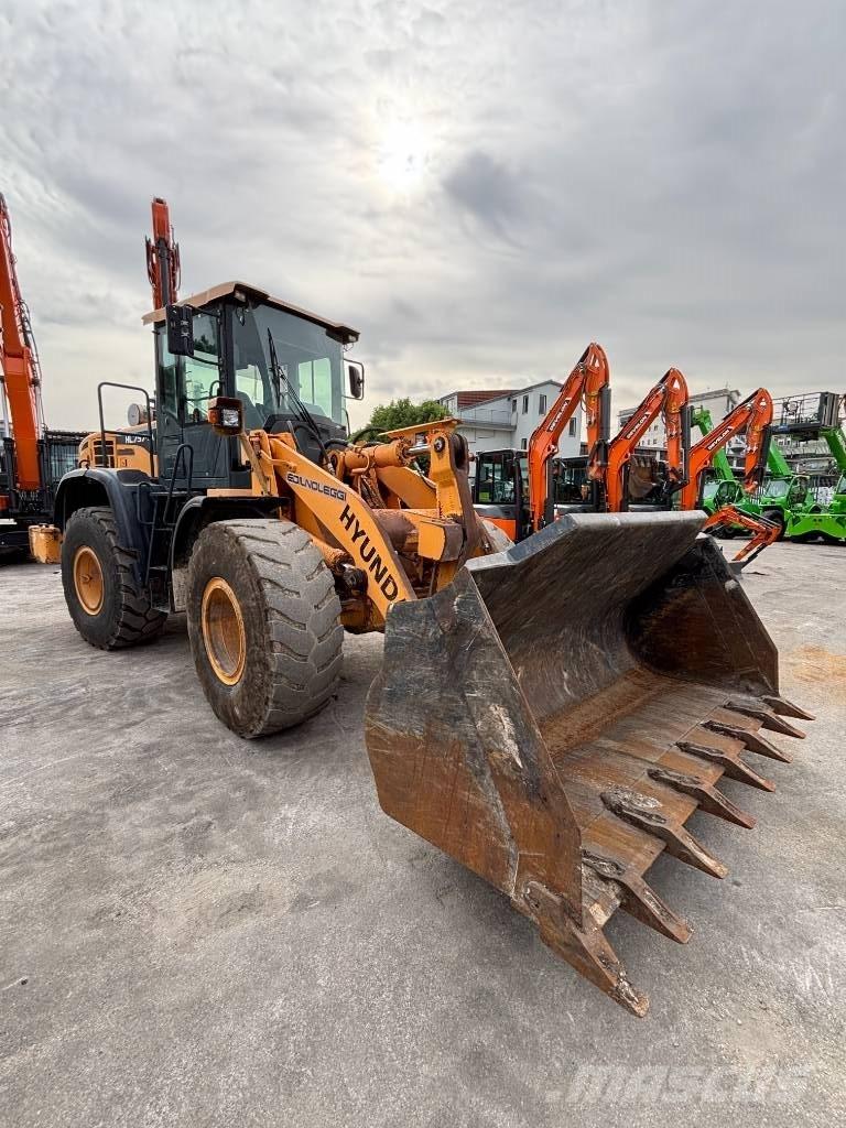 Hyundai HL 757-9 A Naudoti ratiniai krautuvai