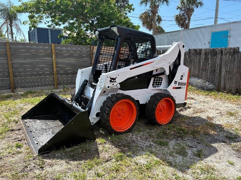 Bobcat S 570 Krautuvai su šoniniu pasukimu