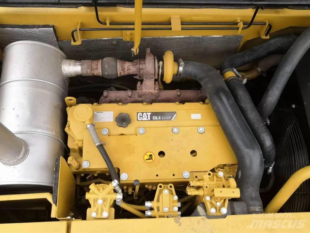 CAT 320 D Vikšriniai ekskavatoriai