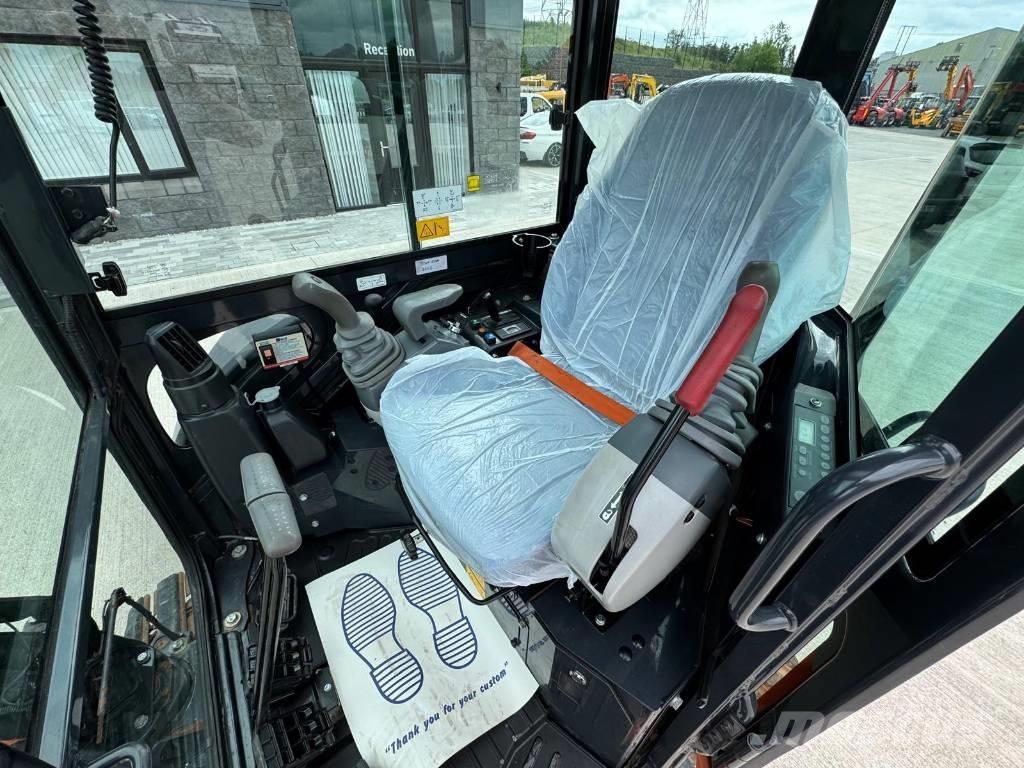 Hitachi ZX 26 U-6CLR Mini ekskavatoriai < 7 t