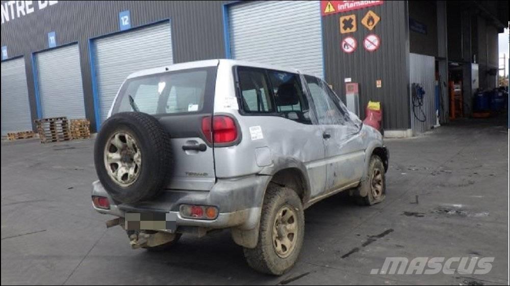 Nissan Terrano II Lengvieji automobiliai
