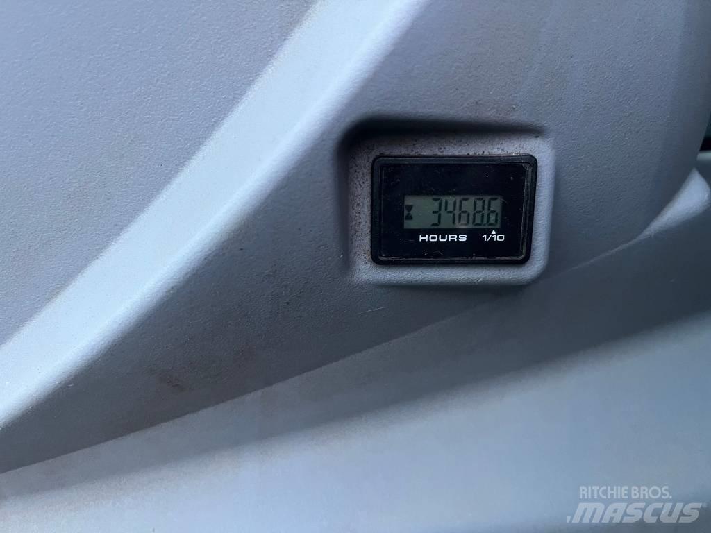 Kobelco SK 75 SR Vidutinės galios ekskavatoriai 7-12 t