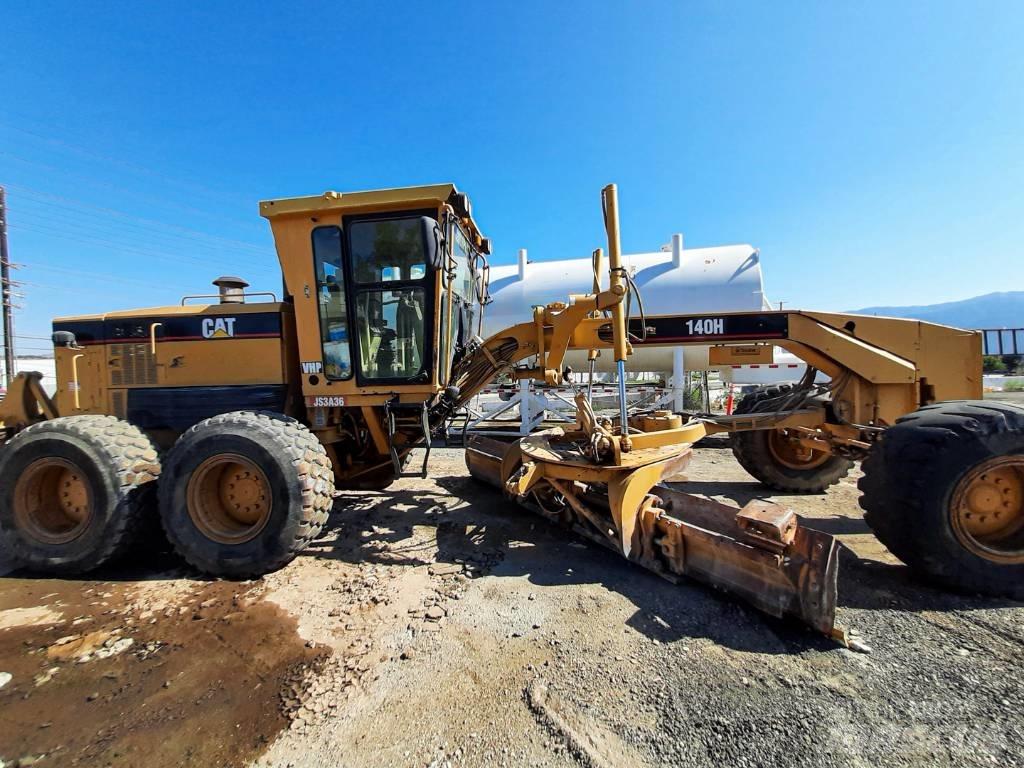 CAT 140 H Greideriai